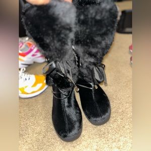 Brand new Oscar sport boots!!